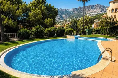 Image de Mediterranean house, with sea and mountain views, 7 minutes from the beach.