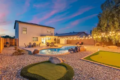 Image de Sunny Surprise Escape|Pool • Putting Green • Pets
