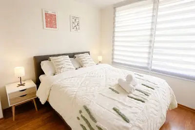 Image de Cozy apartment steps from O'Higgins Park | Wifi