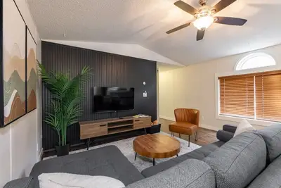 Image de Hinton/Jasper Adventure Base - 3 bdrm pet friendly home