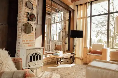 Image de Grange d'artiste près de Châtelaudren