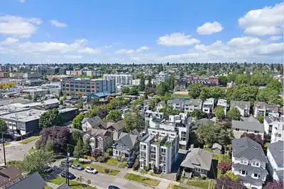 Image de Ballard Rooftop • 3br Modern Townhome