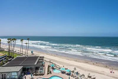 Image de Luxury by the Sea! 3 bedroom 3 bath unit at the Coronado Shores