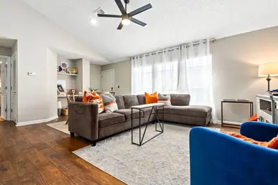 Image de Sjs-0. 8 to campus, 1k, 1q, 1t, parking, pool, fitness, lounge, firepit