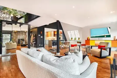 Image de Contemporary A Frame 5. 0 on Scugog Island w/ Pool