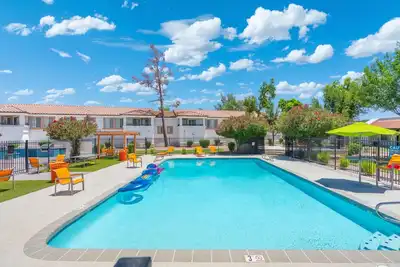 Image de 2br Modern Baseline Stay, Sleeps 4, Near Downtown