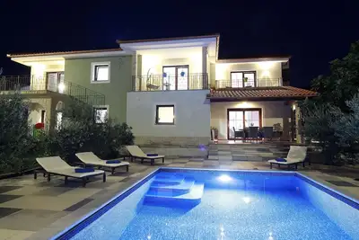 Image de Villa Kostrena in a green oasis by Villas Guide