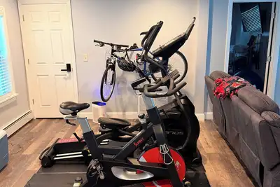 Image de 2-bedroom house with Ac, parking, and  cardio/Gym equipment in Providence