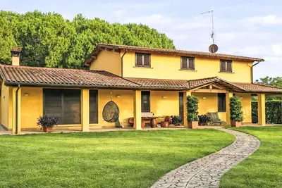 Image de Magnifique maison de vacances privée pour 4 personnes avec climatisation, Wifi, Tv et patio