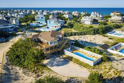 Image de Coastal Luxe Near the Beach with Pool & Hot Tub