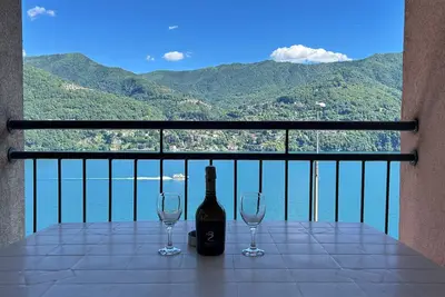Image de Incantevole Appartamento a Laglio con  Vista Panoramica sul Lago di Como.