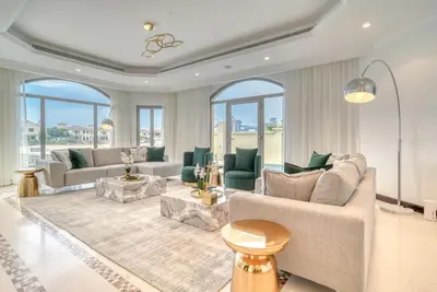Image de Beachfront 5br Villa w/ Private Pool at the Palm
