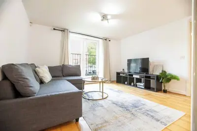 Image de 2br Apartment with Free Parking, City Centre