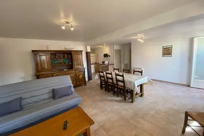 Image de Sud Ardeche: gite 2 chambres, clim, wifi, piscine, Proche Vallon Pont d'arc