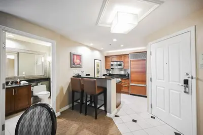 Image de Svs: One Bedroom | Balcony | Signature at Mgm