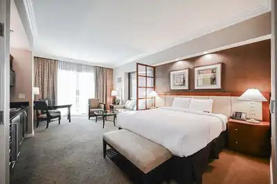 Image de Svs: Ph Floor Strip View Balcony | Signature at Mgm