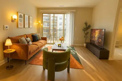 Image de Fairfax 3br | Balcony, Saltwater Pool & Fitness