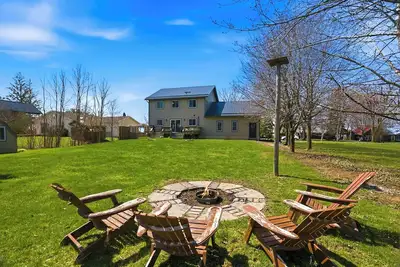 Image de Beachglass Cottage - 5 Bedrooms, Large Yard
