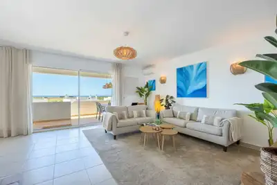 Image de Casa Alvor - Jacuzzi sur toit-terrasse avec vue mer