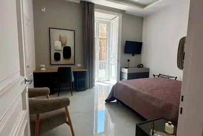 Image de Comfort And Elegance In An Oasis Of Peace In The Beating Heart Of Naples.