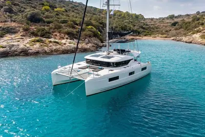 Image de Floating Villa: Yacht Vacation with Captain & Chef - 8 guests