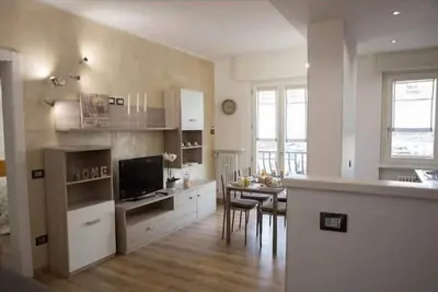 Image de Carrara Hospital Home. A bright and modern apartment located at Via delle Cave 9