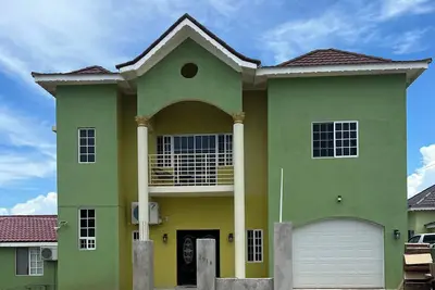 Image de Charming 3-bedroom house located in Florence Hall Village Gated Community