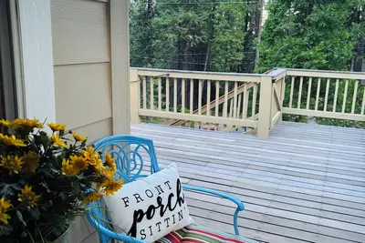 Image de A Cozy Mountain Getaway in Arnold!