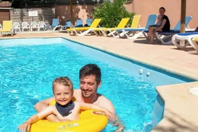 Image de Camping 4 étoiles - Piscine  - ccbehi0