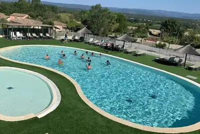 Image de Camping 3 étoiles - Piscine  - ccbgbdc