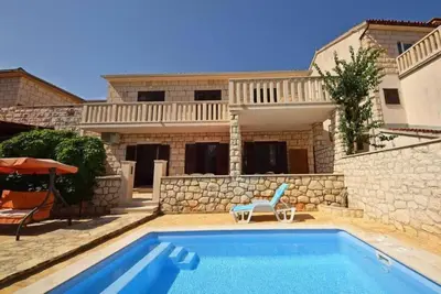 Image de Holiday home with outdoor pool - near the sea