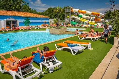 Image de Camping 4 étoiles - Piscine  - ccaggib