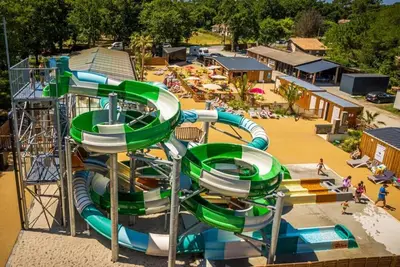 Image de Camping 4 étoiles - Piscine  - ccbf0ed