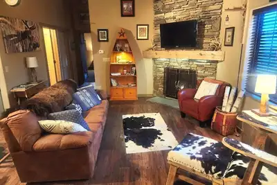 Image de Cooper Cabin | Montana Charm in the Heart of Town