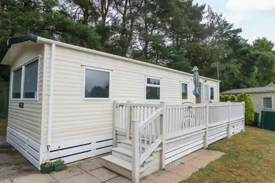 Image de Foxglove 4, pet friendly, with a garden in Ferndown