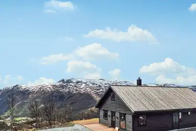 Image de Stunning home in Borgund with sauna