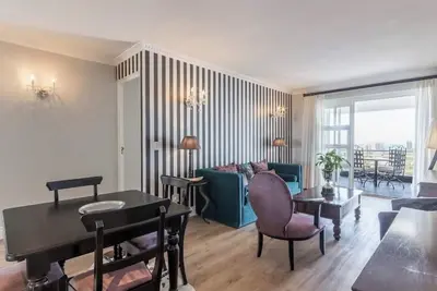 Image de Appartement de luxe aux personnes à mobilité réduite avec vue sur la nature