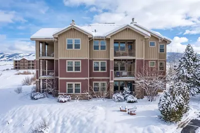 Image de Ten Mile D-104 Spacious 2 bed, ground floor, private patio