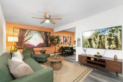Image de Stylish Tempe Stay ~ Swimming Pool, King Bed!