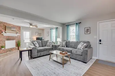 Image de 3-Bedroom Furnished Corporate Military Tdy Home in Evans