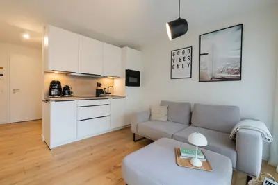 Image de Smuk - Design apartment with terrace, sauna & top location near the west beach