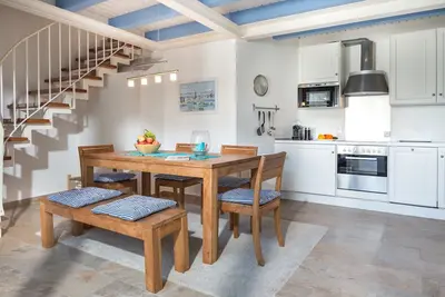 Image de Inseldomizil 5 - Stylish maisonette in the inner courtyard & two levels
