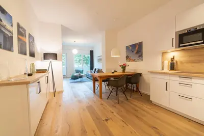 Image de Wave 1 - Stylish apartment with terrace, designer furniture & close to the beach