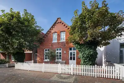 Image de Rothen Huus - Stylish vacation home with terrace & close to the north beach