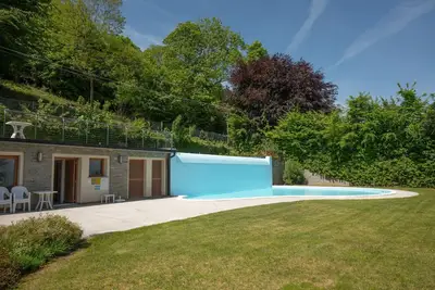 Image de Lakescape apartment with terrace, view and pools