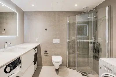 Image de Luxury Penthouse | Sea Views & Terraces | 3 Bed, 2 Bath | Walk to Opera & Munch