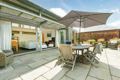 Image de Eco Barn -  a communicating cottage that sleeps 12 guests  in 6 bedrooms