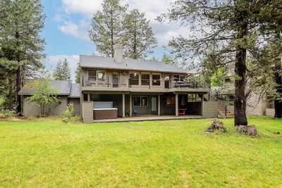 Image de New! 4br | Hot Tub | Dogs | Sleeps 10 - Cypr16