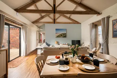 Image de The Owls Roost -  a communicating cottage that sleeps 8 guests  in 4 bedrooms