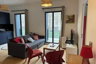 Image de Au coeur du 11ème -Appartement 4 personnes - 1er - A/C & Ascenseur